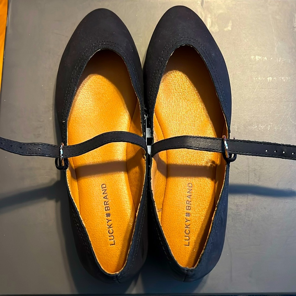 Lucky Brand leather Mary Jane’s never worn